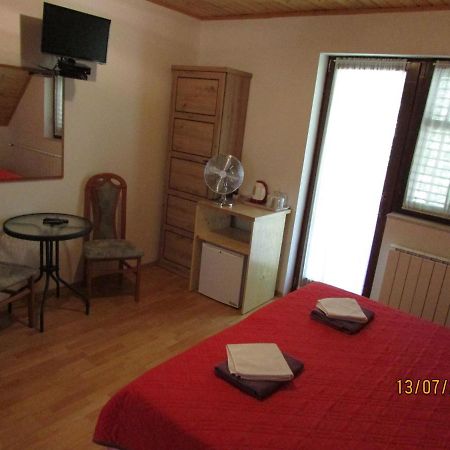 Guest House Nenad Plitvička Jezera Buitenkant foto