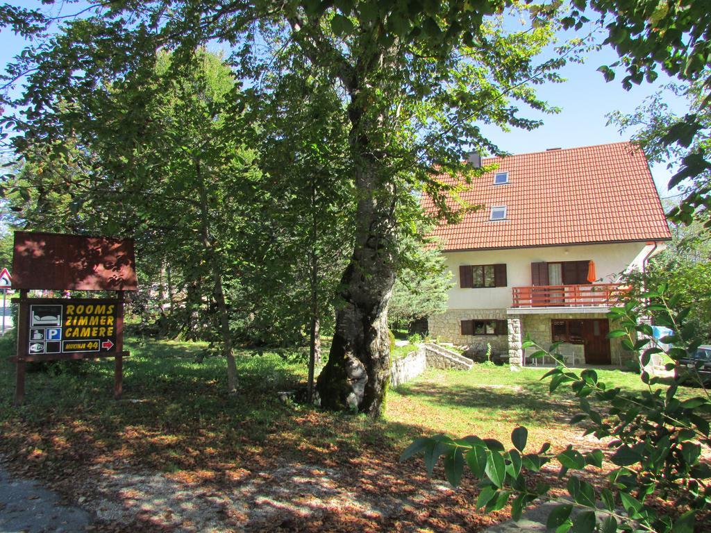 Guest House Nenad Plitvička Jezera Buitenkant foto