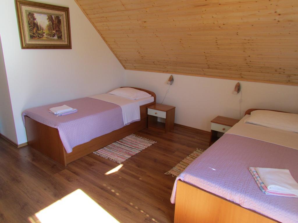 Guest House Nenad Plitvička Jezera Kamer foto