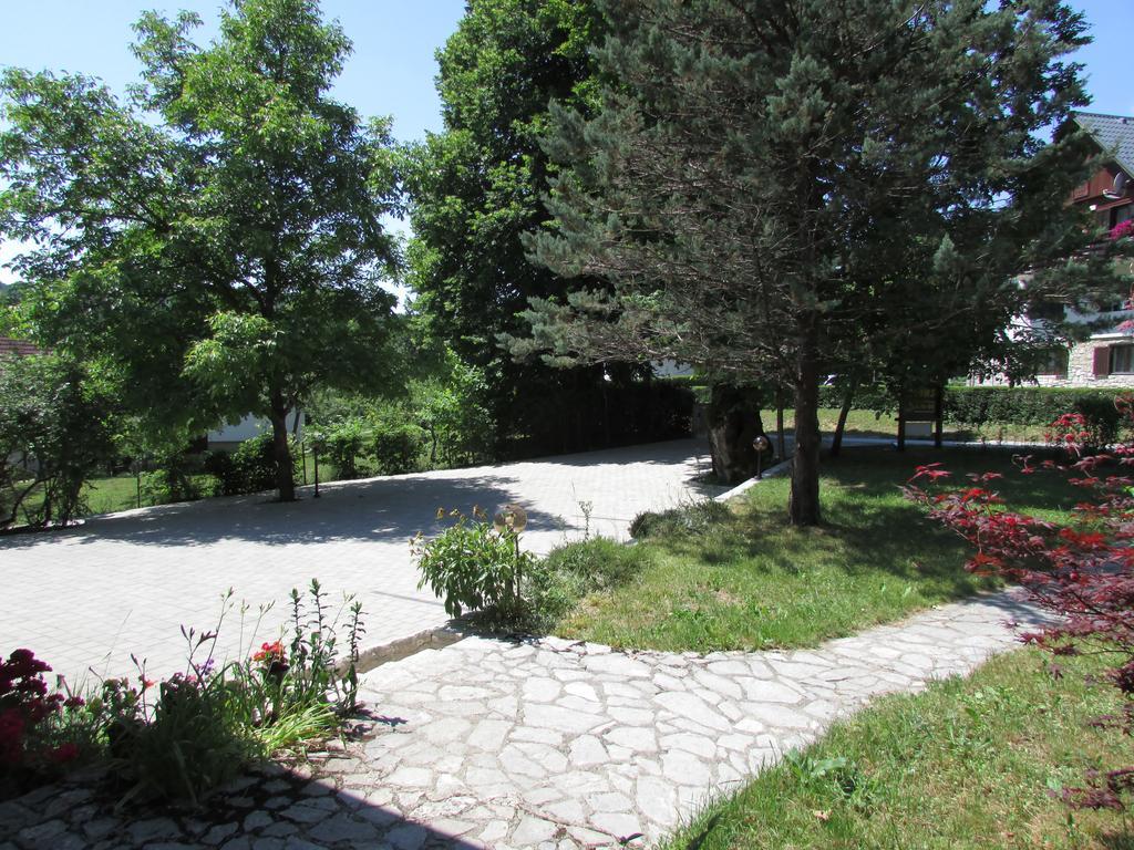 Guest House Nenad Plitvička Jezera Buitenkant foto