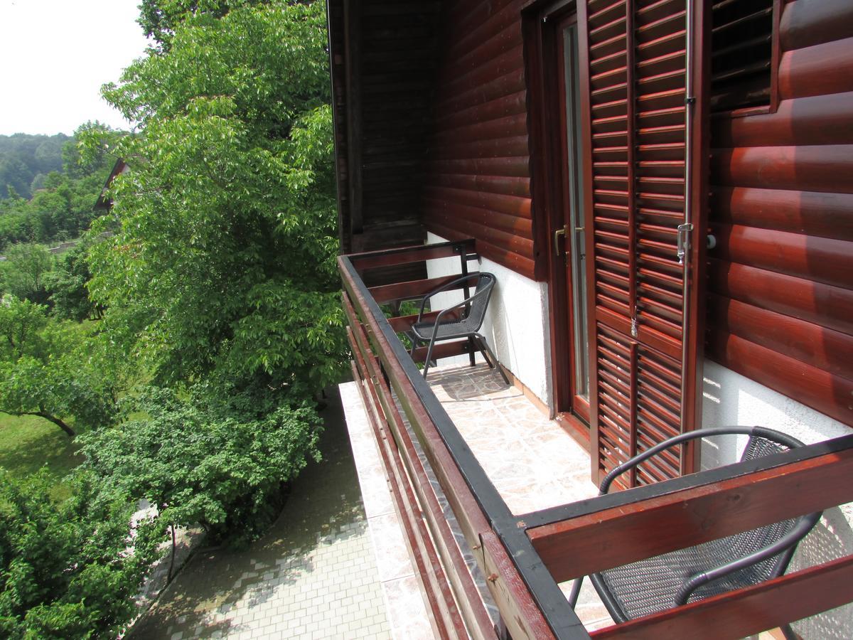 Guest House Nenad Plitvička Jezera Buitenkant foto