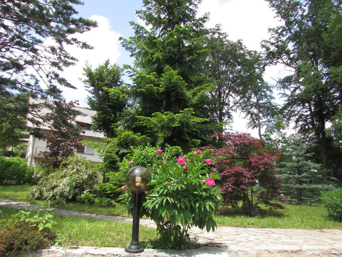 Guest House Nenad Plitvička Jezera Buitenkant foto